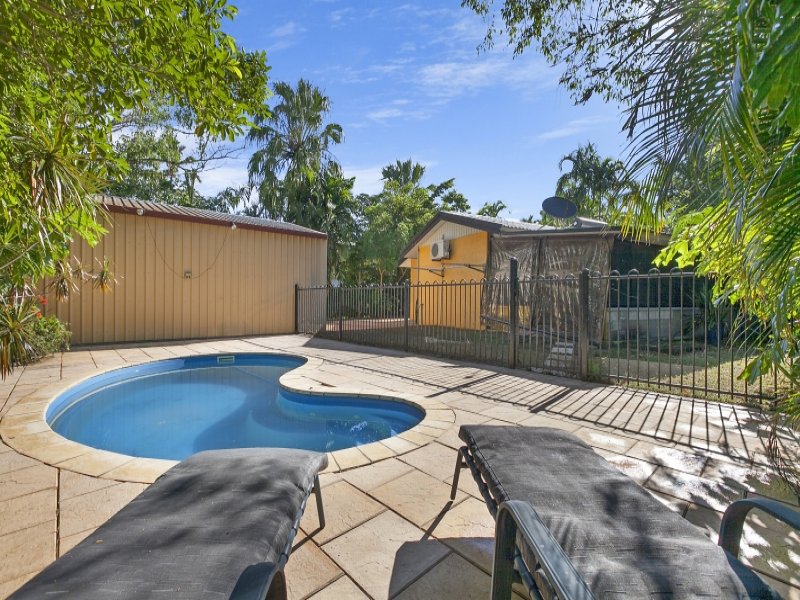 21 Parkside Cres, Leanyer, NT 0812