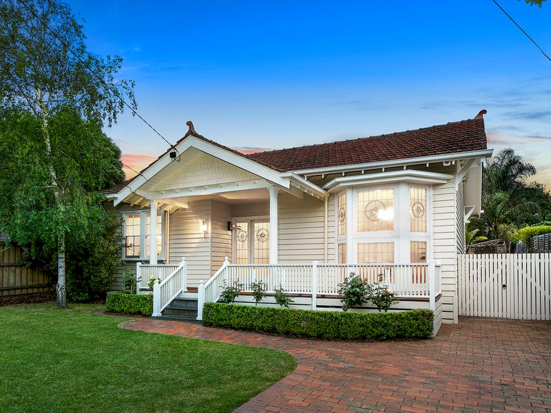 14 Swan Road, Murrumbeena, Vic 3163 Property Details