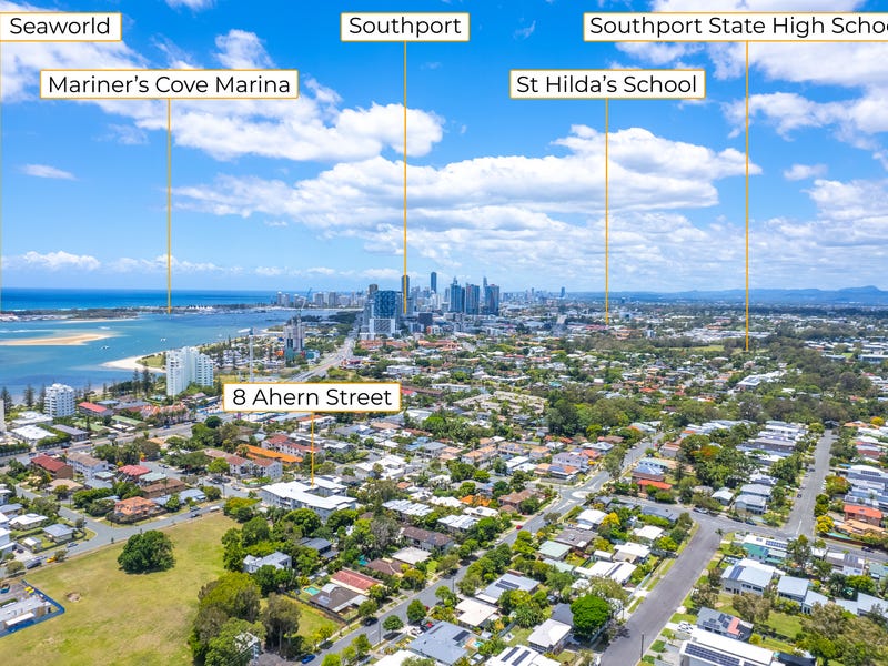 9/8 Ahern Street, Labrador, Qld 4215 Property Details