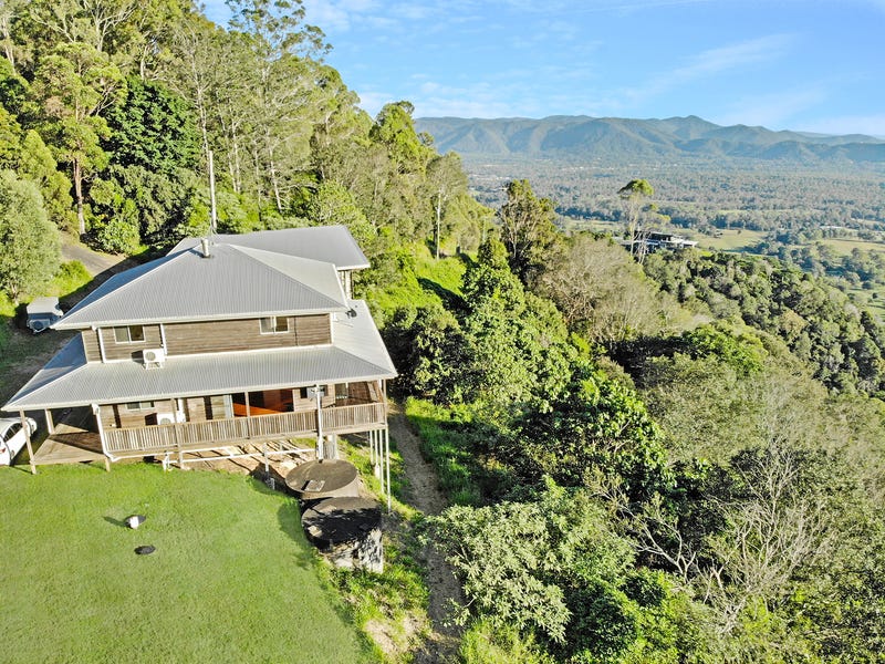 946 Mount Nebo Road, Jollys Lookout, QLD 4520