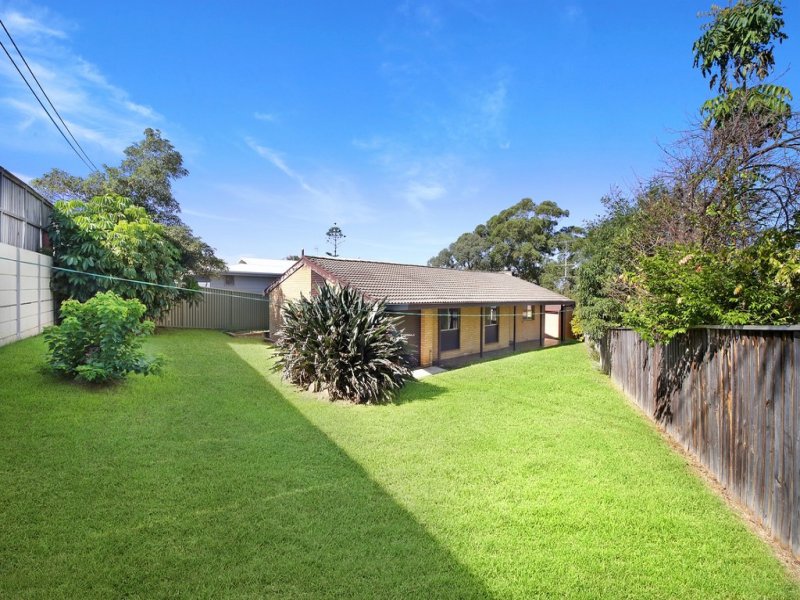 16 Blue Bell Drive, Wamberal, NSW 2260 Property Details