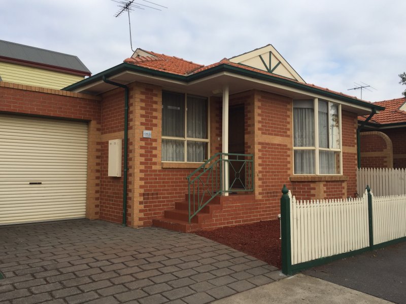 2/20 Donald Street, Brunswick, VIC 3056