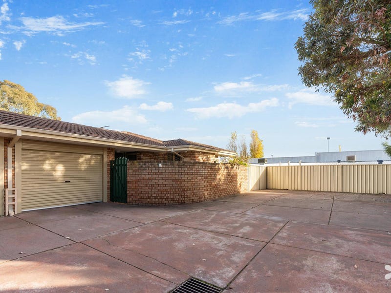 8/13 Golf Road, Parkwood, WA 6147 Property Details