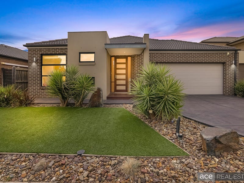 57 Malibu Boulevard, Point Cook, VIC 3030