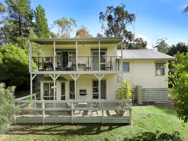 4 Wickhams Road, Launching Place, VIC 3139