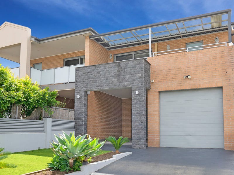 12 Rawson Road, Greenacre, NSW 2190