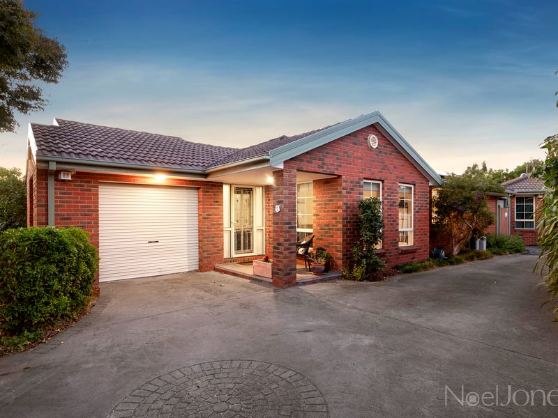 1/2 Binbrook Drive, Croydon, VIC 3136