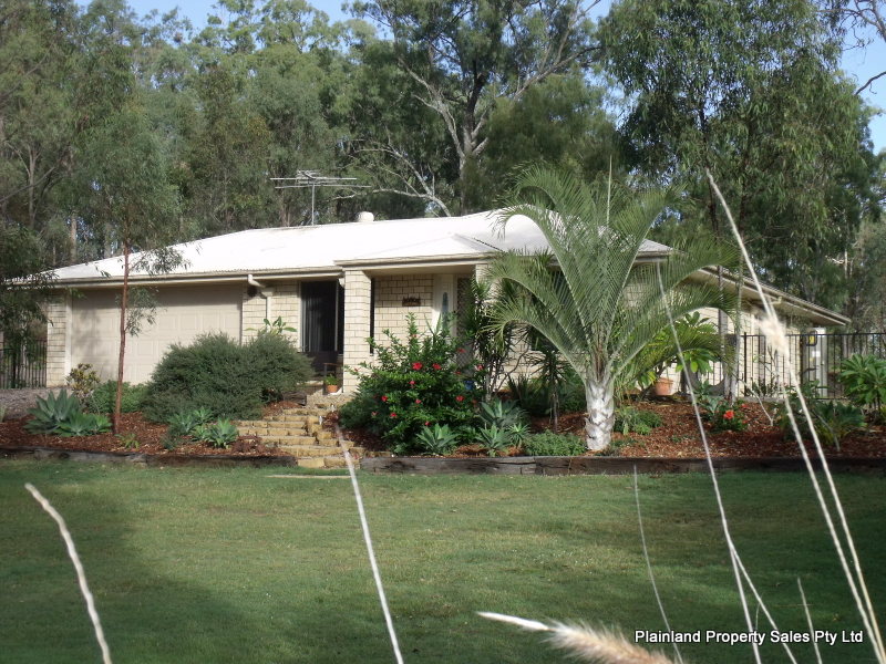 99 Australia Ii Drive, Kensington Grove, QLD 4341