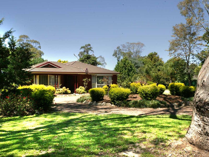 14 Burns Ave, Euroa, Vic 3666 Property Details