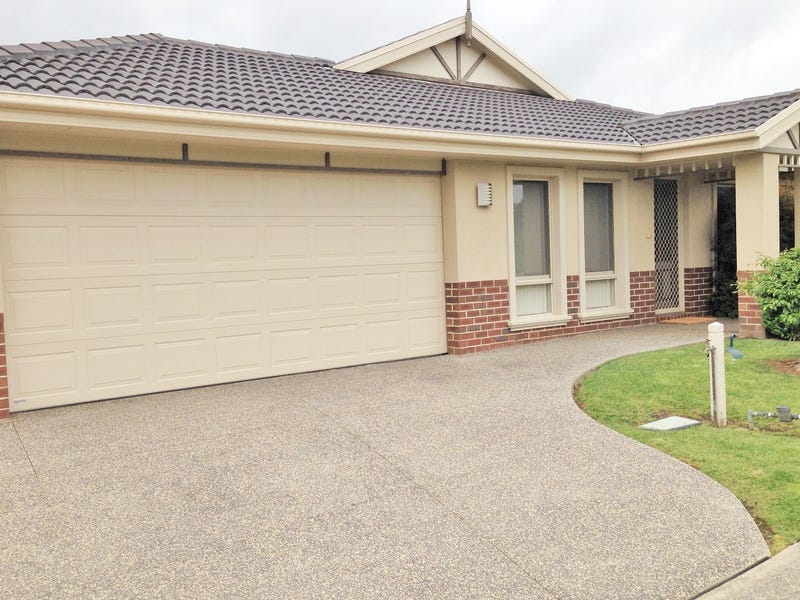 7 Hollington Way, Berwick, VIC 3806