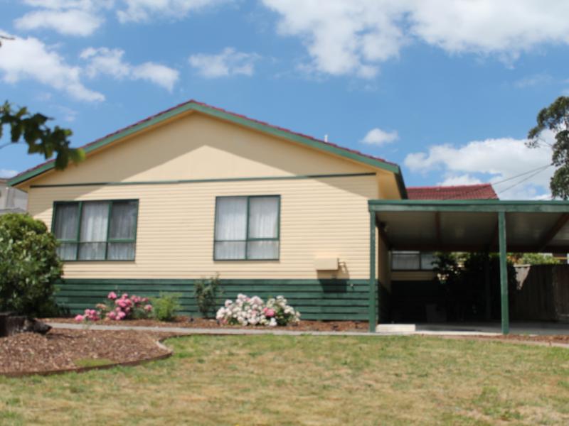 24 Carawa Street, Mooroolbark, VIC 3138