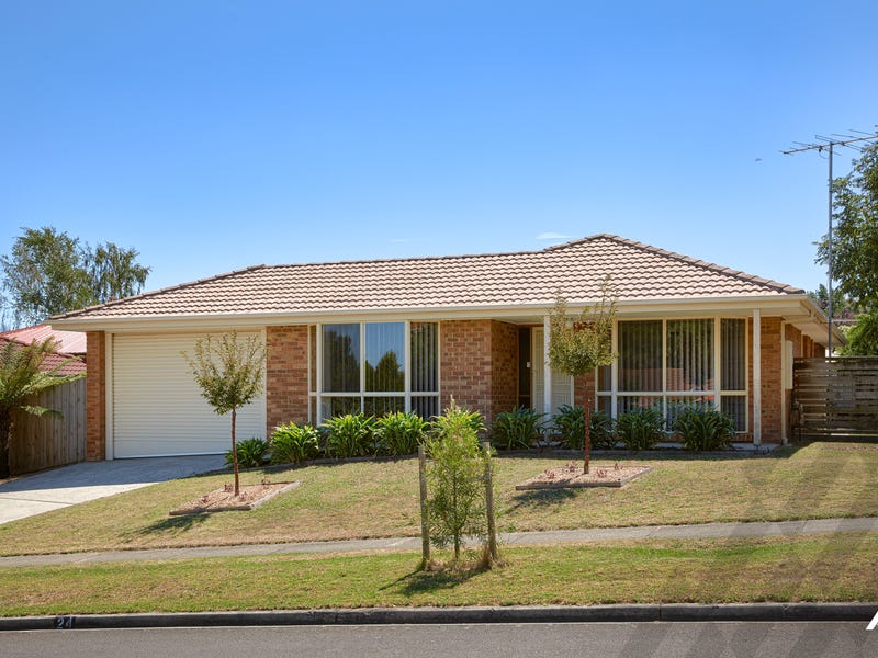 24 Adam Court, Drouin, Vic 3818 Property Details