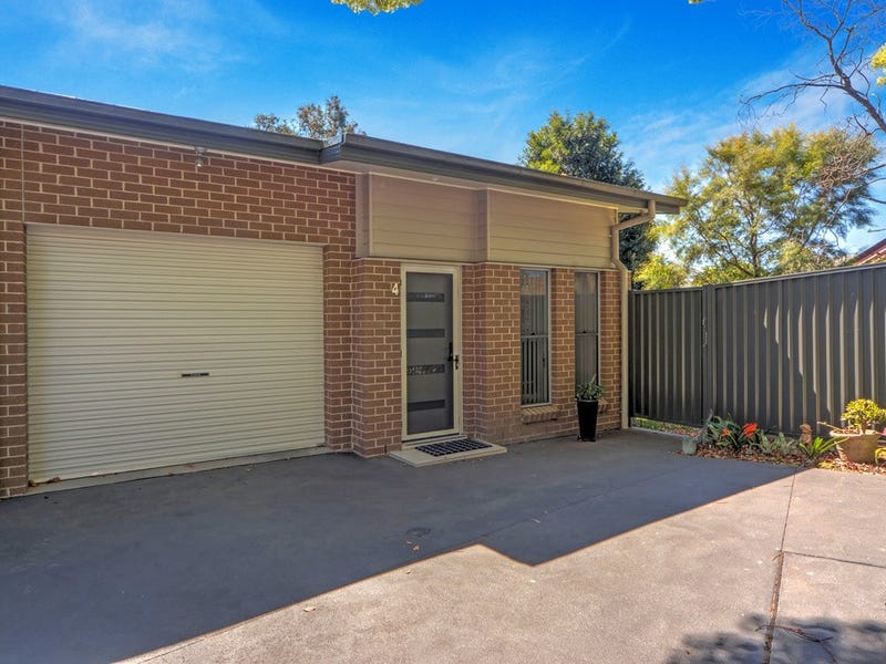 4/52 Shoalhaven Street, Nowra, NSW 2541 Property Details