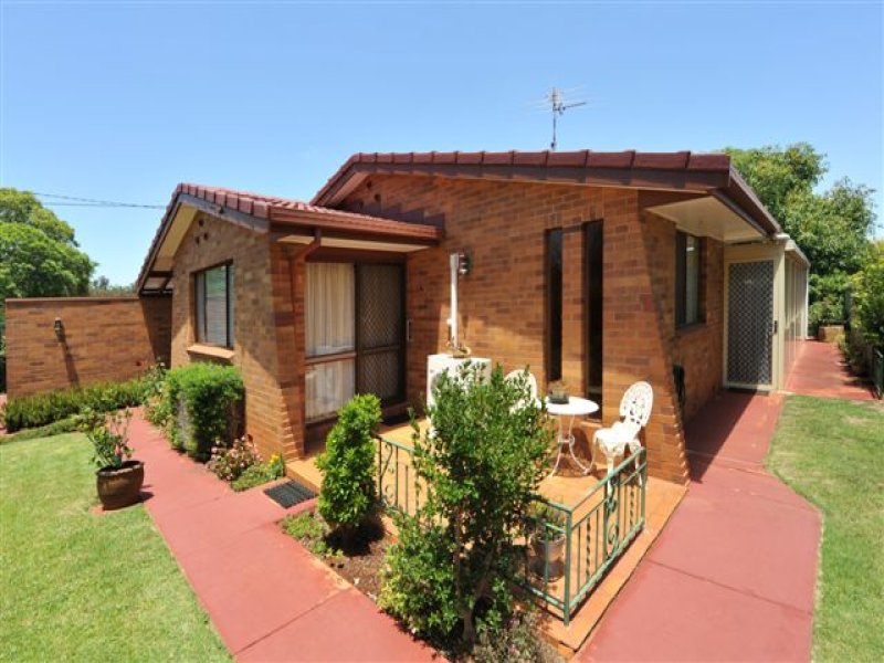 19 Mcleod Street, Rangeville, QLD 4350