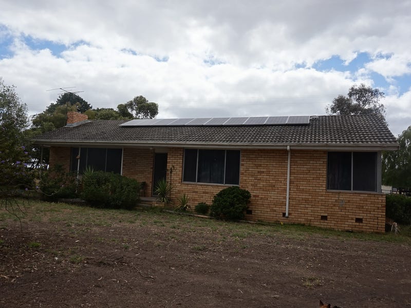 3752 Geelongballan Road, Mount Wallace, VIC 3342