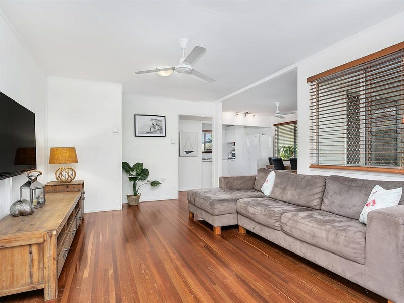 28 Enmore Street, Manoora, QLD 4870