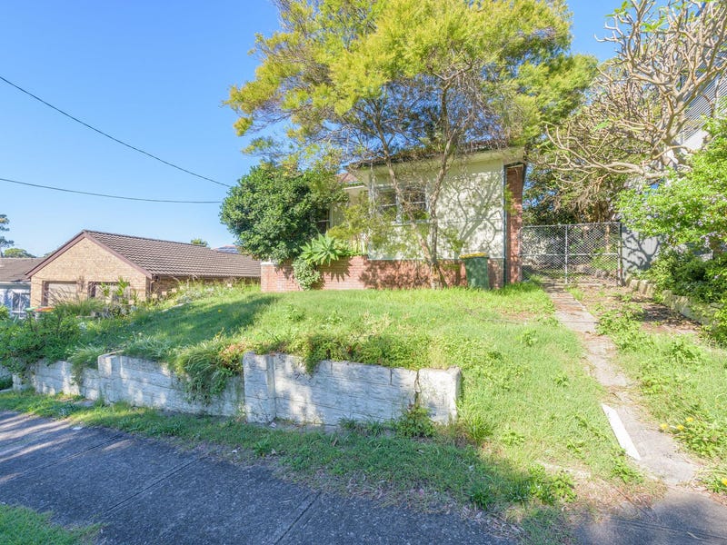 3 Warburton Street, Chifley, NSW 2036