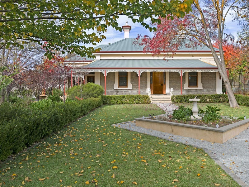 4 William Street, Clare, SA 5453 Property Details