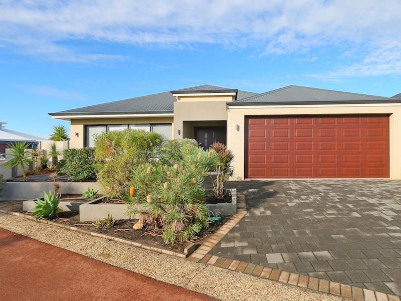 14 Selbourne Road, Southern River, WA 6110