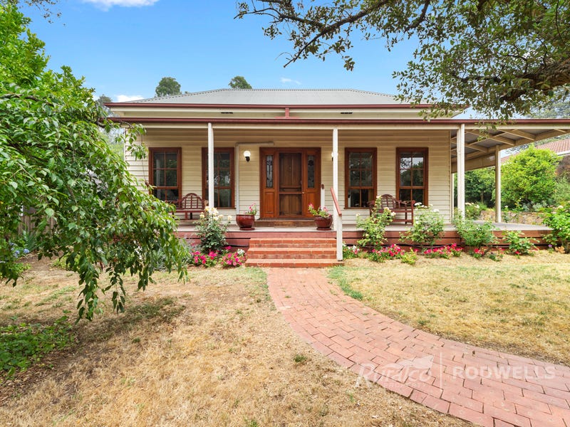 110 MALCOLM STREET, Mansfield, Vic 3722 Property Details