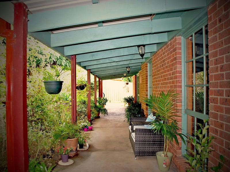 6 Dyson Court, Mooroolbark, VIC 3138