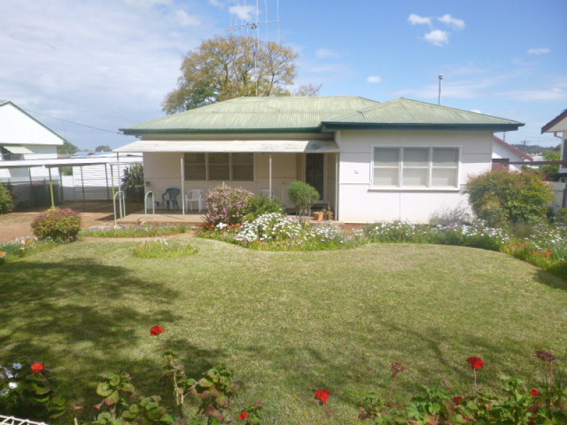 21 Orange Street, Parkes, NSW 2870 Property Details