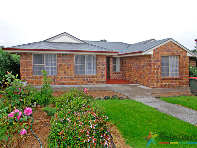 1 Munro Avenue, Uralla, NSW 2358 Property Details