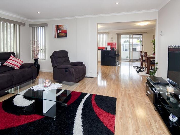 1 Scotsburn Way, Endeavour Hills, VIC 3802