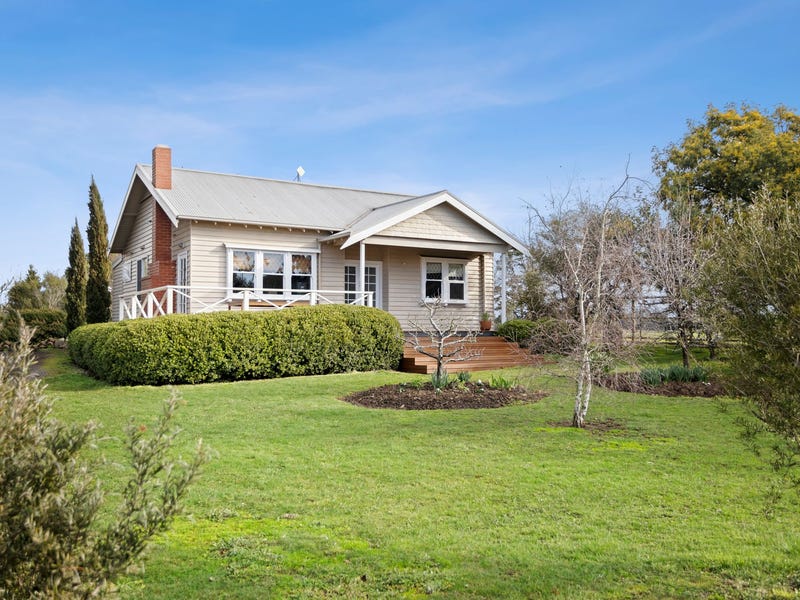 153 Lauriston Reservoir Road, Vic 3444 Property Details