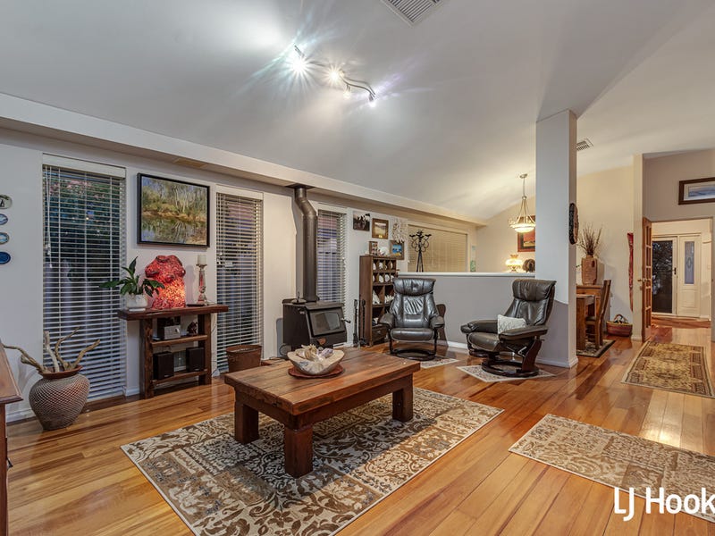 21 Haslingfield Way, Butler, WA 6036 Property Details