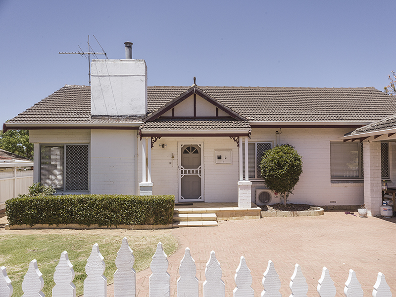 2 Perkins Road, Melville, WA 6156