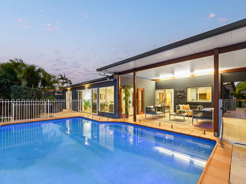 8 Ensenada Court, Broadbeach Waters, QLD 4218 - realestate.com.au