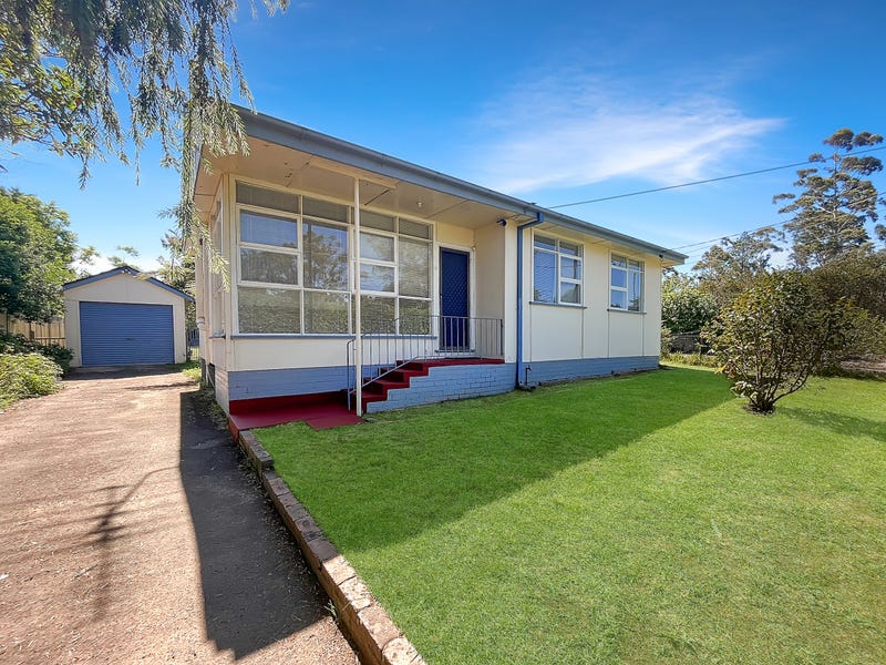 79 Russell Avenue, Valley Heights, NSW 2777
