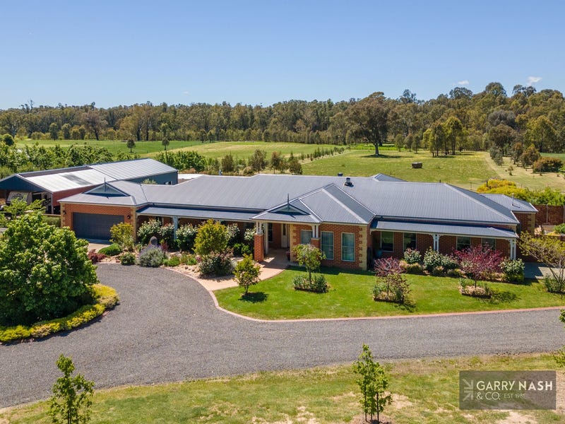690 Wangarattayarrawonga Road, Waldara, VIC 3678