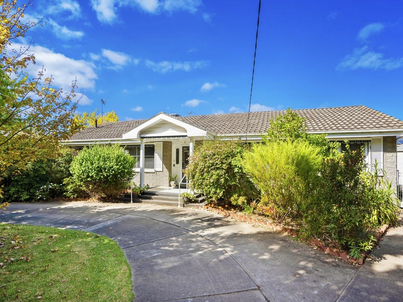 2 Riverglen Court, Belmont, Vic 3216 Property Details