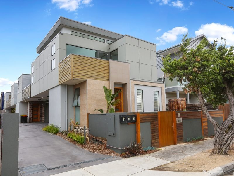 1/5 Harding Avenue, Bonbeach, VIC 3196