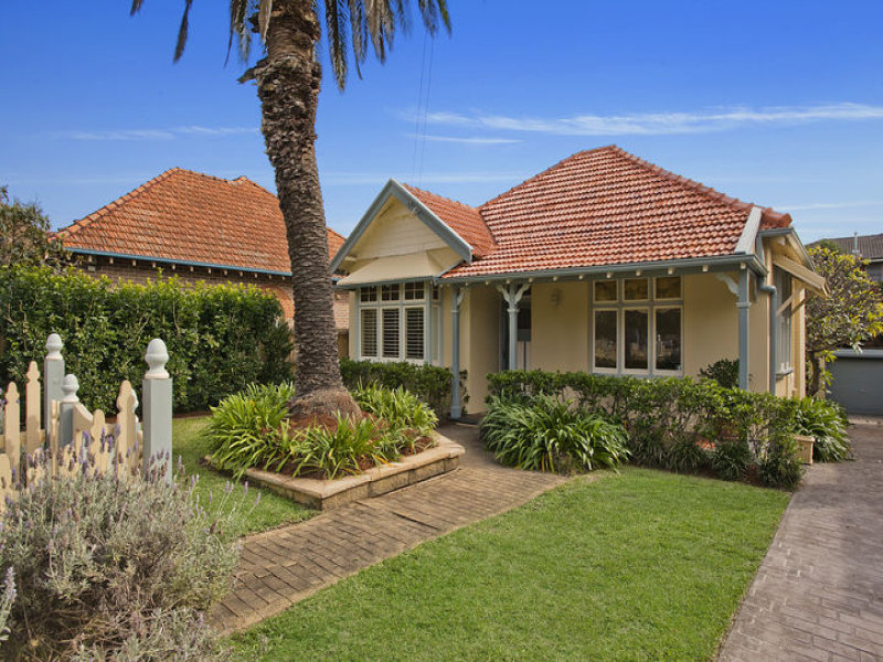 4 Reynolds Street, Cremorne, NSW 2090 Property Details