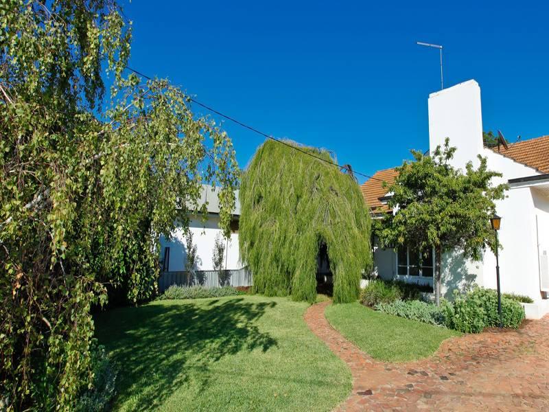 9 Kurrajong Parade, Mildura, Vic 3500 Property Details