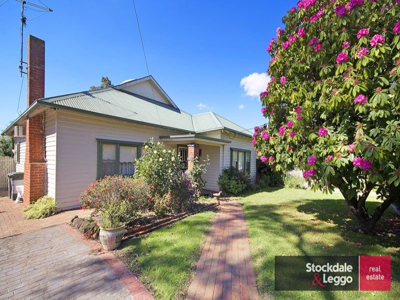 3 Young Street, Drouin, Vic 3818 Property Details