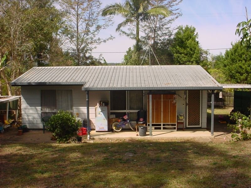 32 Queen Street, Cooran, QLD 4569