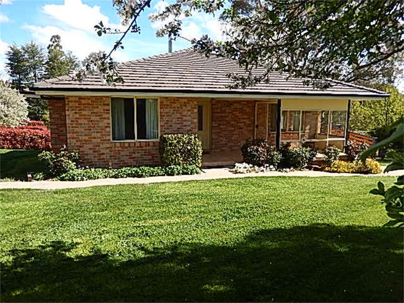 20 Tulloh Street, Crookwell, NSW 2583 House for Sale