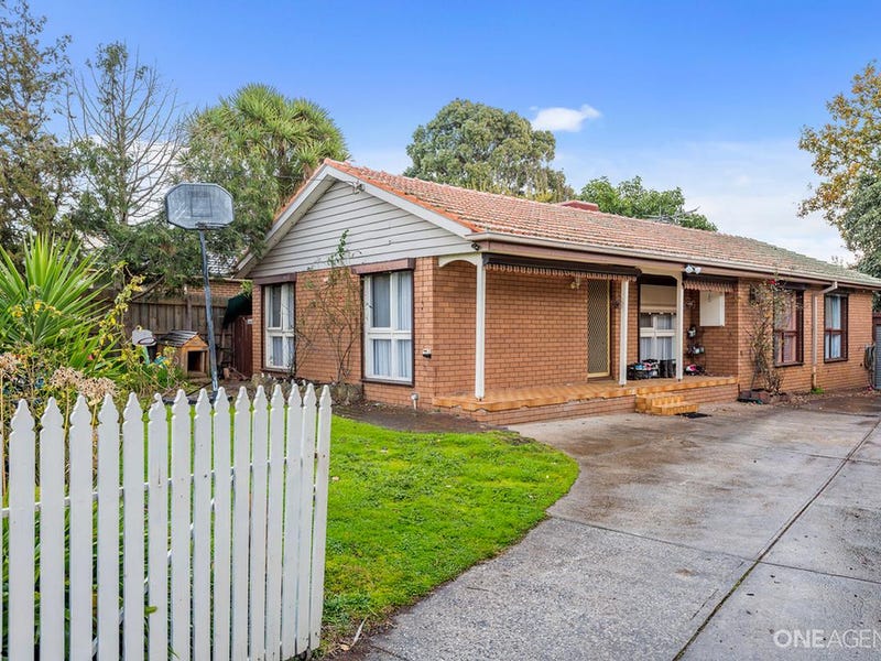 18 Oxley Street, Sunbury, Vic 3429 Property Details