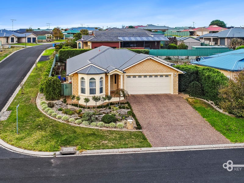 10 Maxwell Street, Mount Gambier, SA 5290 10 Maxwell Street, Mount Gambier, SA 5290