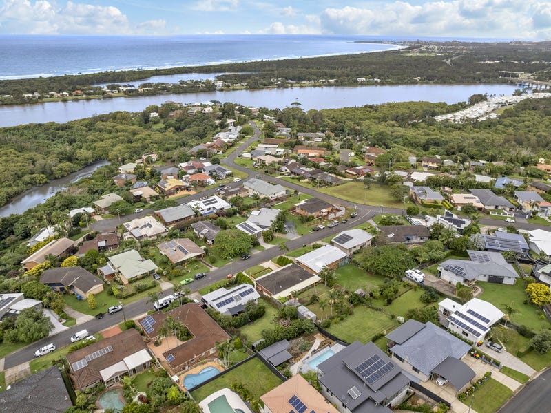 15 Seaview Road, Banora Point, NSW 2486 - realestate.com.au