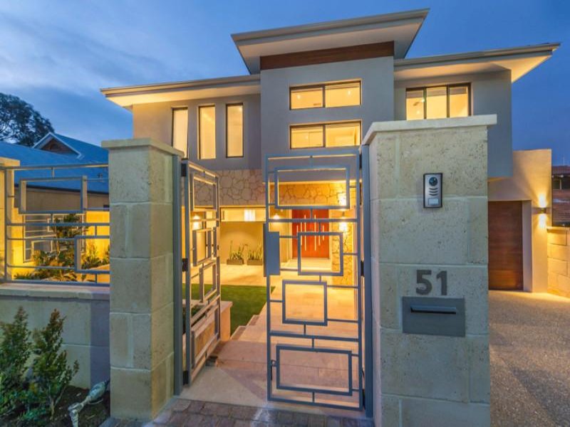 51 Margaret Street, Watermans Bay, WA 6020