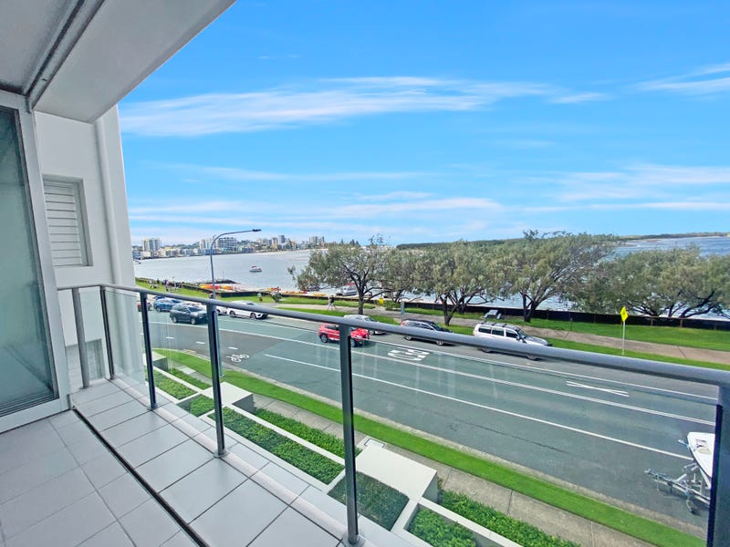 11/1 Esplanade, Golden Beach, Qld 4551