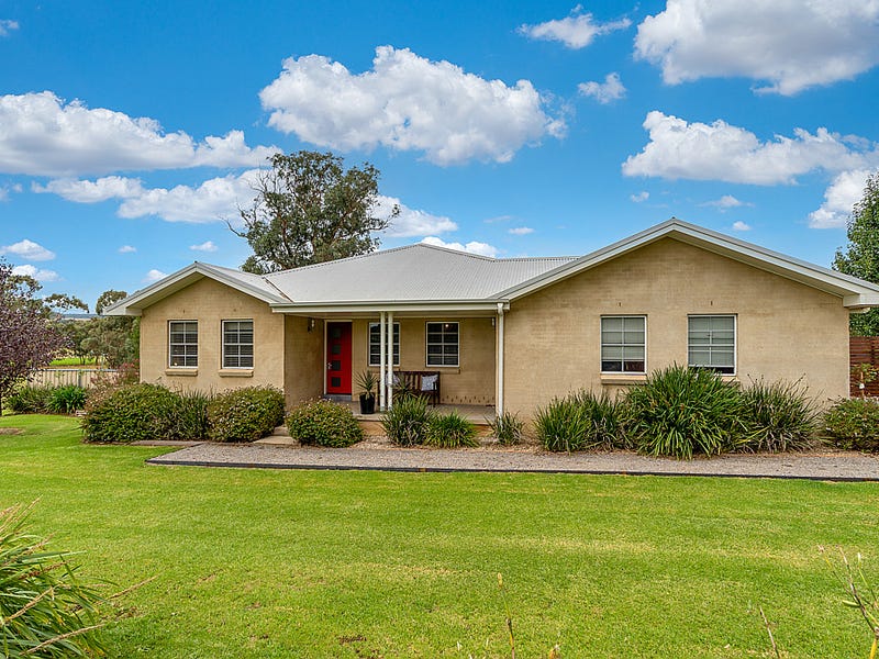 1 Belmore Street, Cargo, NSW 2800 Property Details