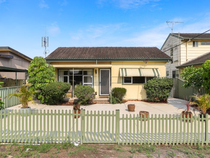 7 Street, Woy Woy, NSW 2256 House for Sale