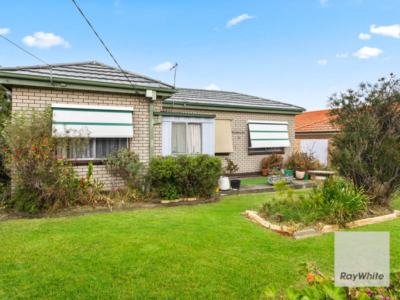 12 Cuthbert Street, Niddrie, Vic 3042 Property Details