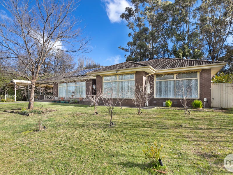 15 Victoria Street, Creswick, Vic 3363 House for Sale